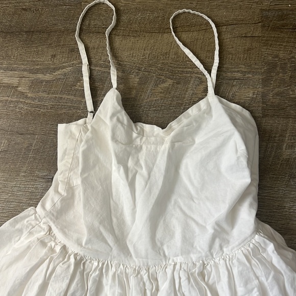 Unique Vintage White Embroidered Sun Dress Size M - Picture 2 of 8